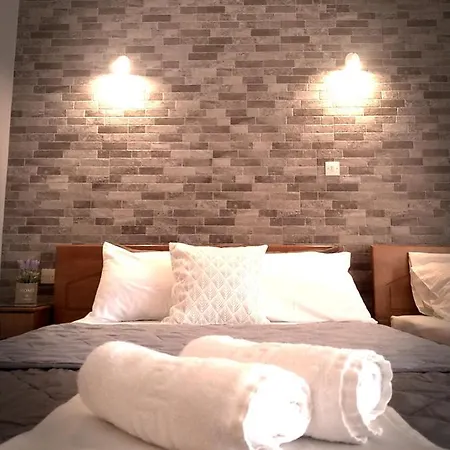 Апартаменты Adonis Apartments *