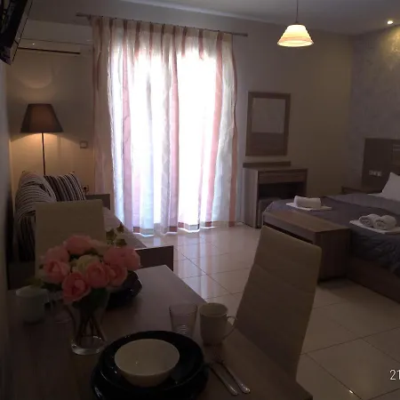 Апартаменты Adonis Apartments