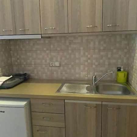 Adonis Apartments