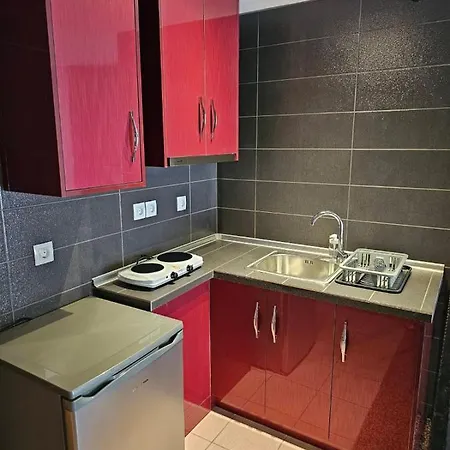 Апартаменты Adonis Apartments