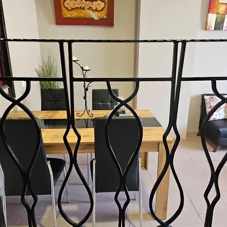 Апартаменты Adonis Apartments