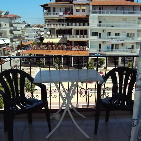 Adonis Apartments Апартаменты *